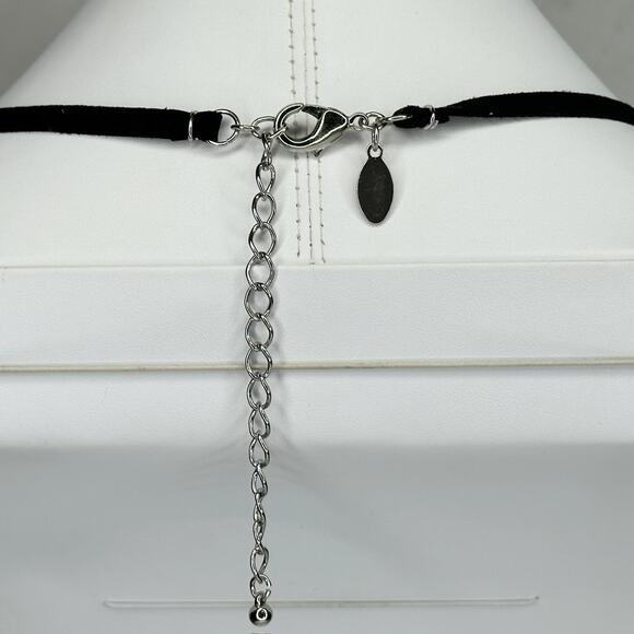 Chico's Cabochon Linear Pendant Black Cord Necklace ✨ - Picture 8 of 8